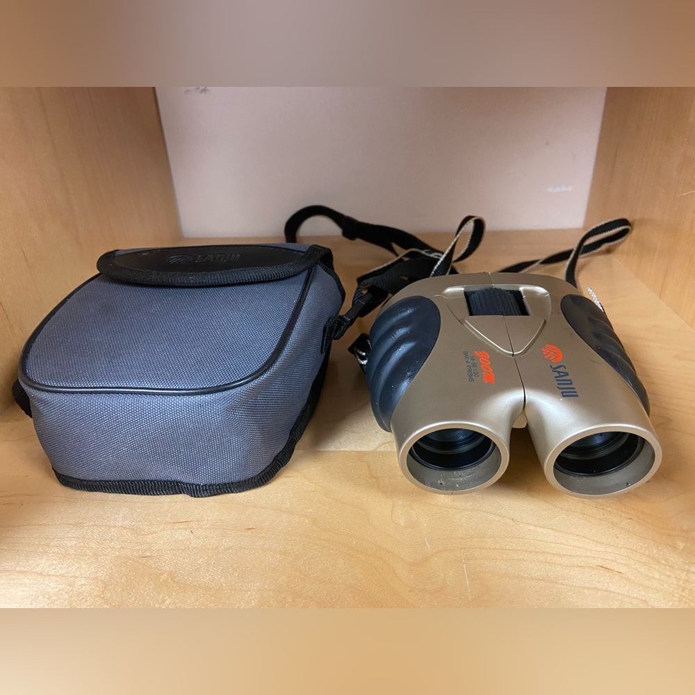 BUSHMASTER POWER SHOOT RECORDING BINOCULARS - Picture 1 of 4